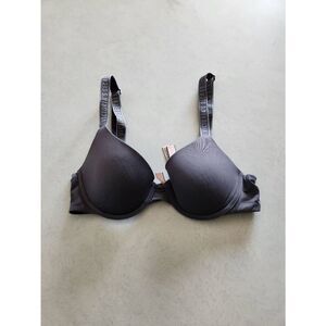 Victoria's Secret Size 32B Lightly Lined Tshirt Bra
